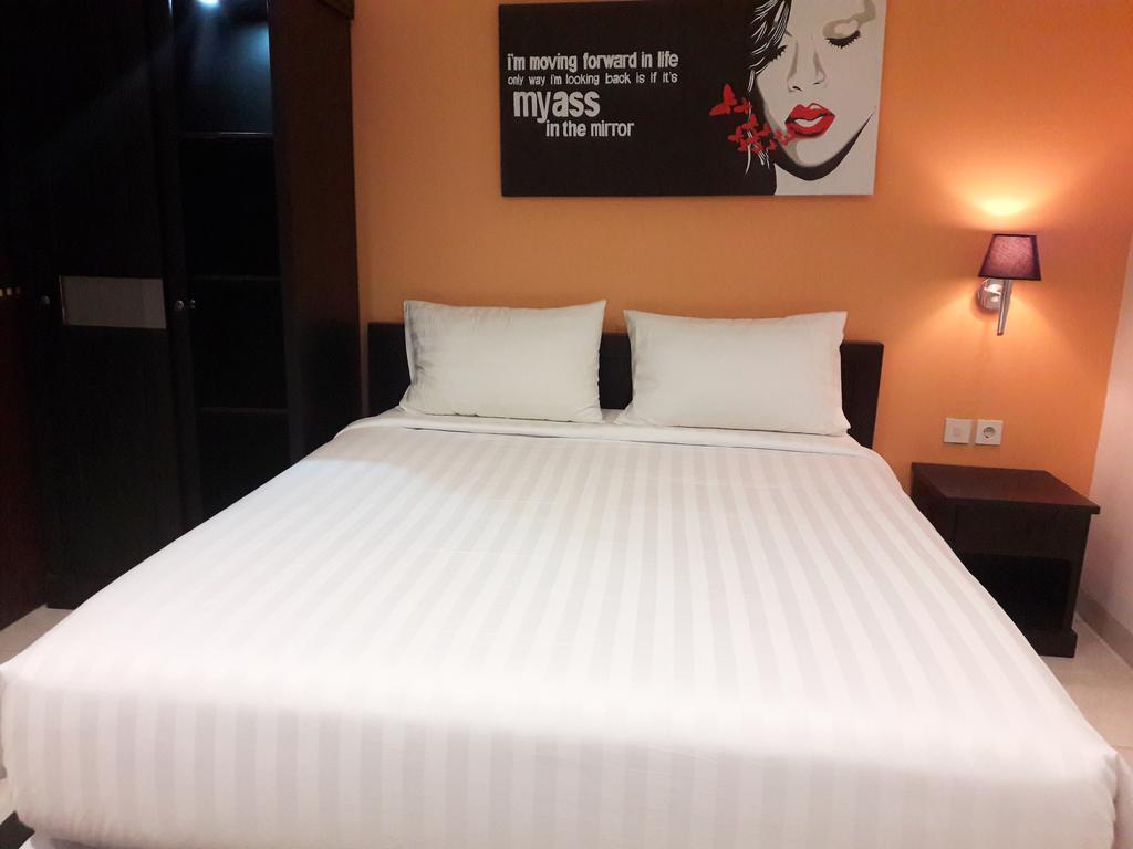 Melody Guest House Cilegon Extérieur photo