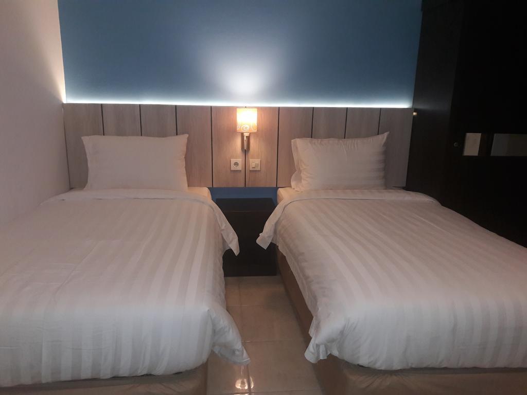 Melody Guest House Cilegon Extérieur photo